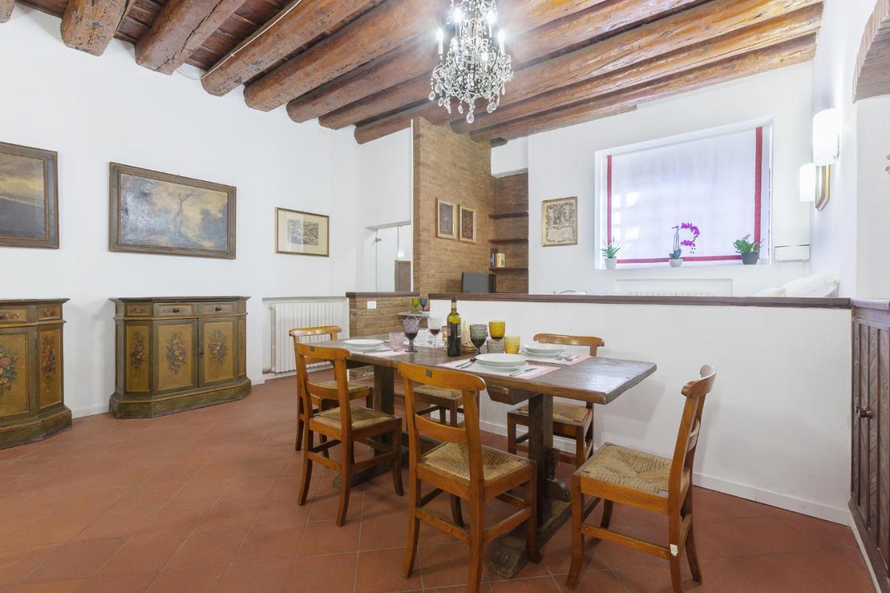 Center Ztl Lovely Apartment Ferrara Bagian luar foto