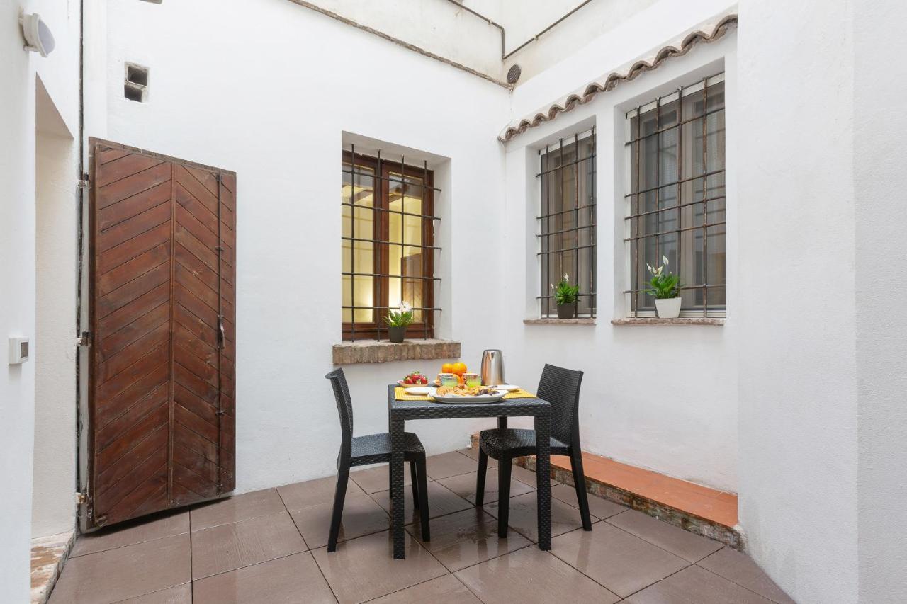 Center Ztl Lovely Apartment Ferrara Bagian luar foto